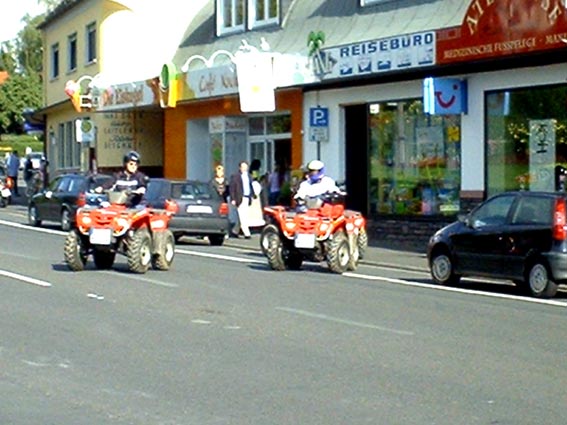 09-g.jpg